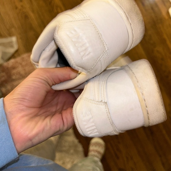 NIKE WHITE AIR FORCE SIZE 8.5men/10 women - Picture 6 of 7